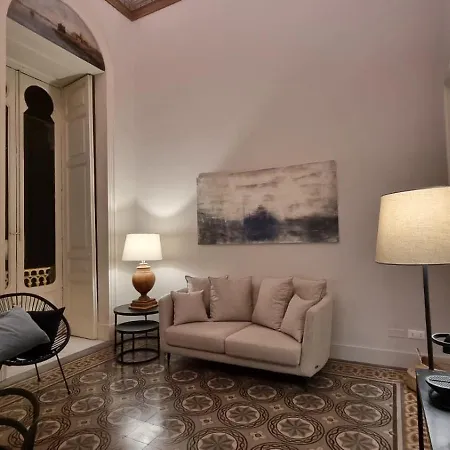 Palazzo Mazzone *